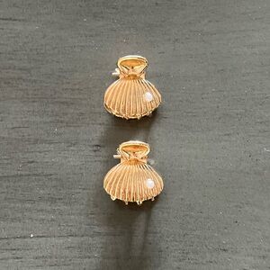 Mini Gold Metal Scallop Shell White Pearl Two Set Pair 1" Lobster Claw Hair Clip